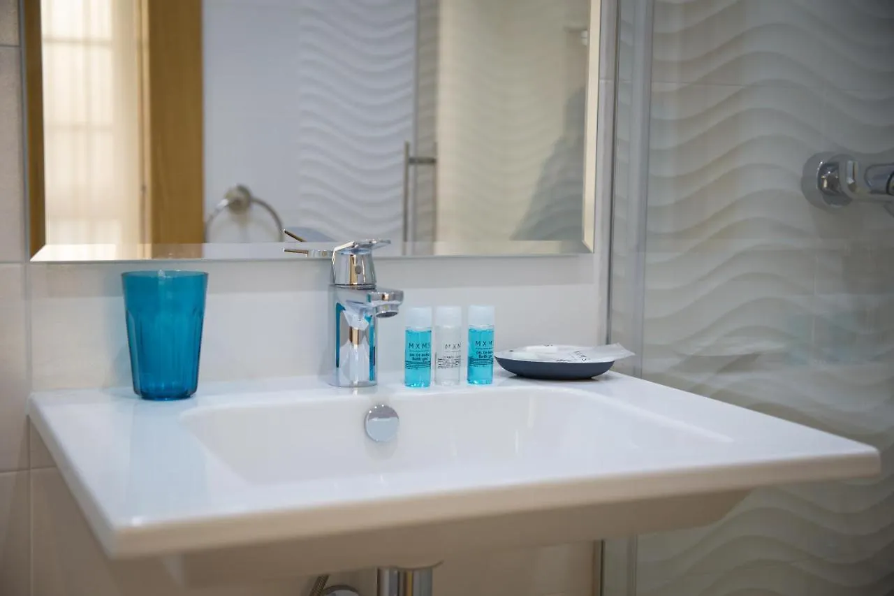 Holidays2Malaga Malagueta Studio Апартаменты Малага